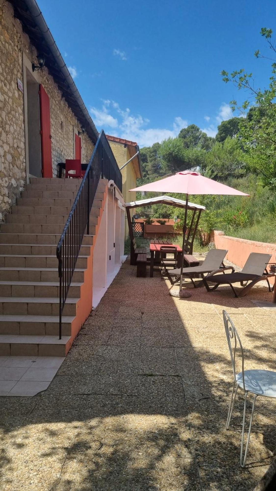 L'Oustaou Du Luberon Et Spa Villelaure Dış mekan fotoğraf