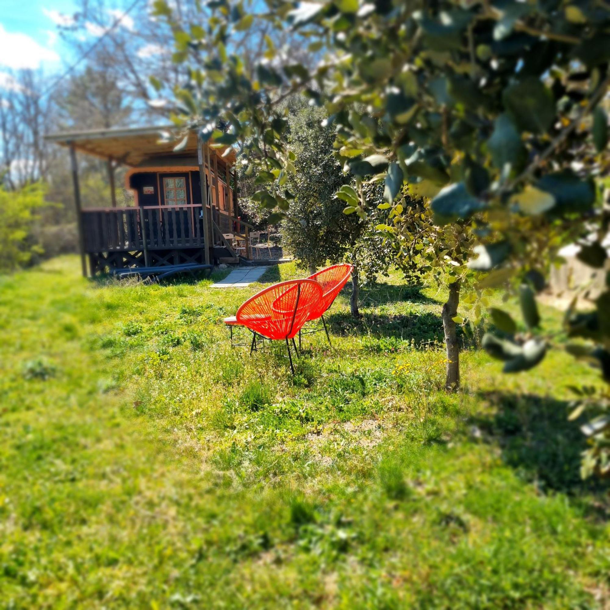 L'Oustaou Du Luberon Et Spa Villelaure Dış mekan fotoğraf