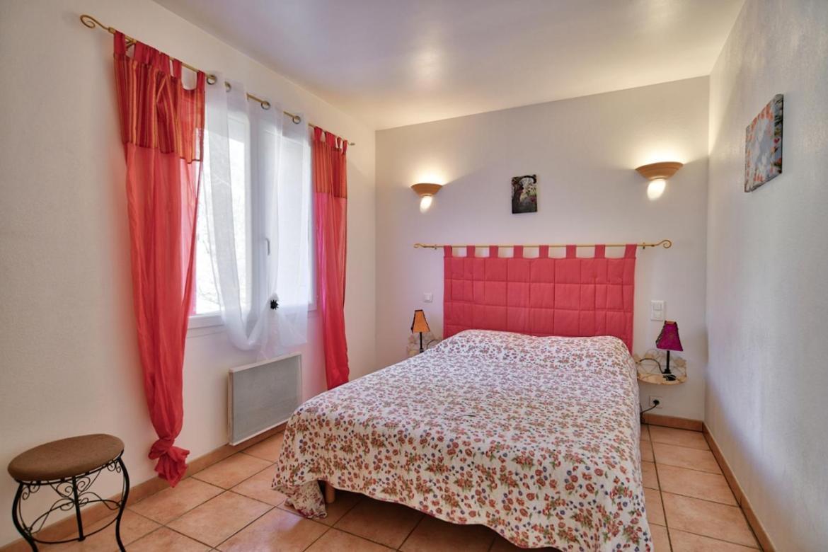 L'Oustaou Du Luberon Et Spa Villelaure Dış mekan fotoğraf