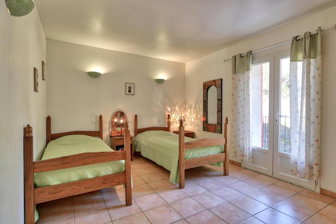 L'Oustaou Du Luberon Et Spa Villelaure Dış mekan fotoğraf