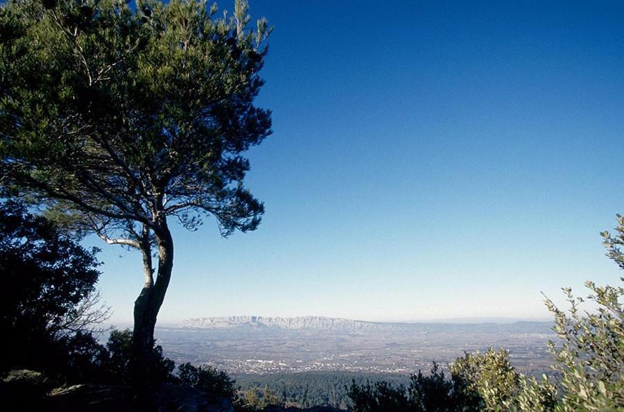 L'Oustaou Du Luberon Et Spa Villelaure Dış mekan fotoğraf